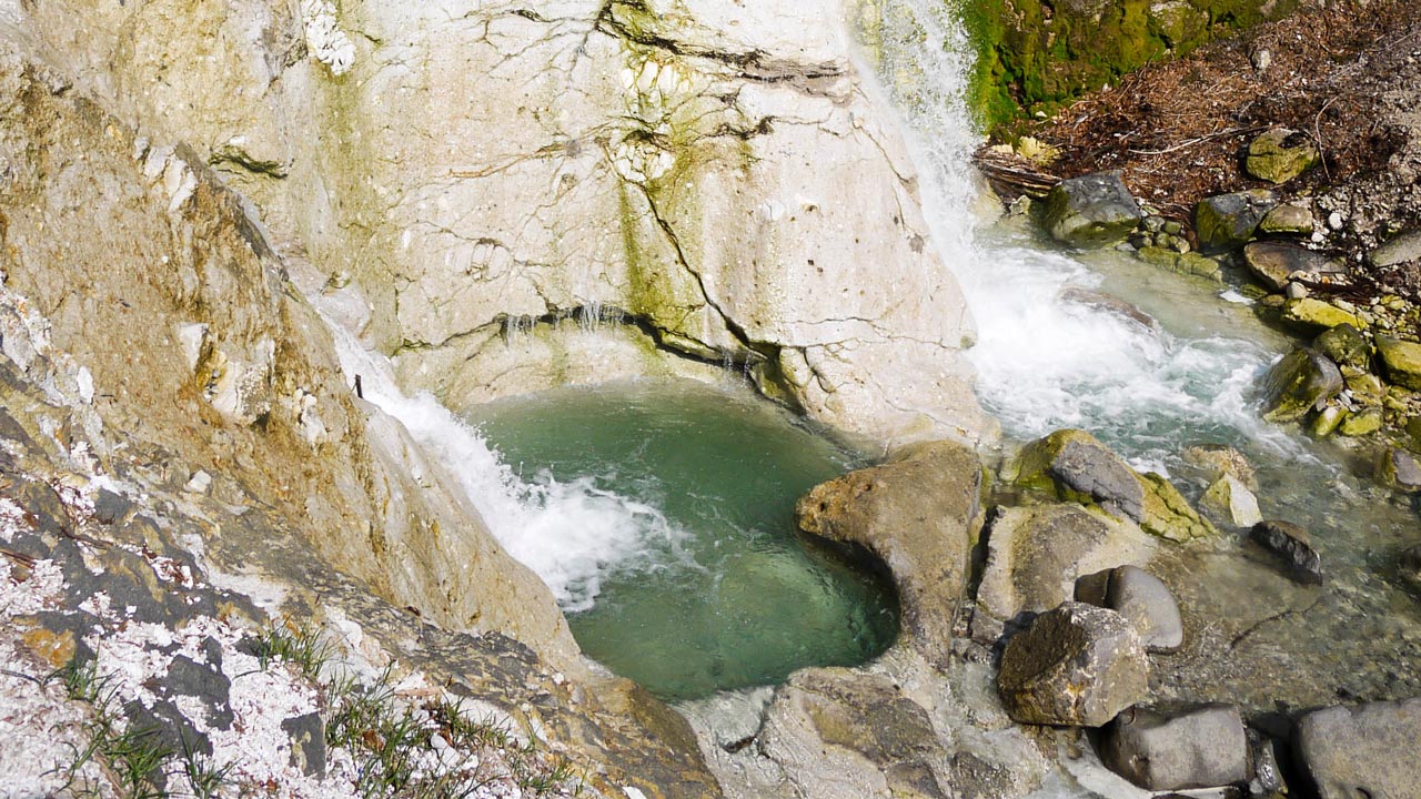 waterfall pouring in japanese hitou