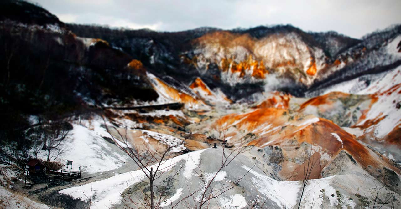 Noboribetsu onsen Jigokudani valley